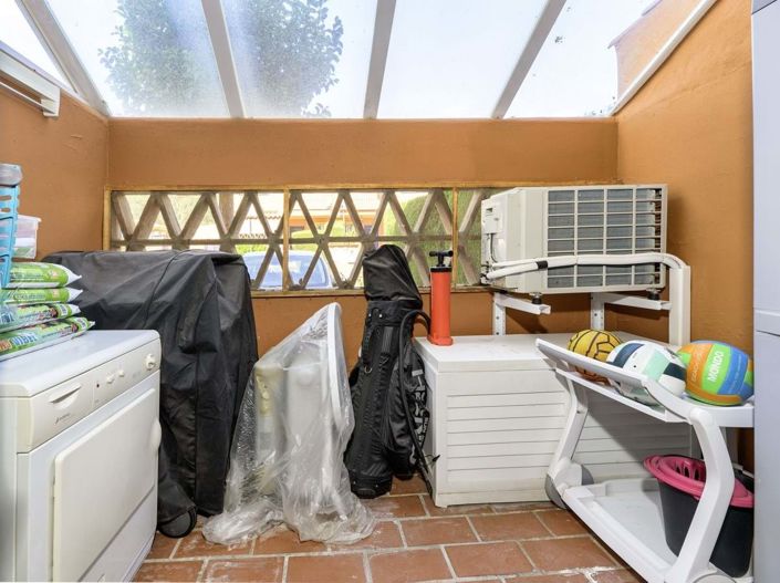 Image No.15-3 Bed Townhouse for sale