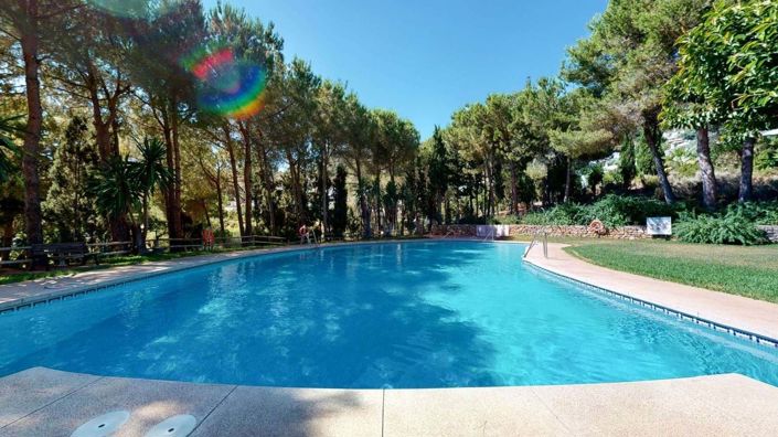 Image No.1-3 Bed Villa for sale