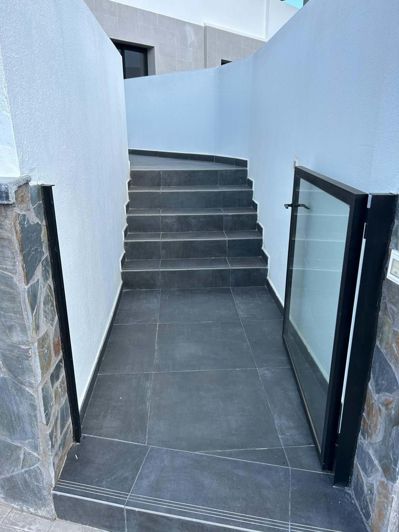 Image No.11-4 Bed Apartment for sale