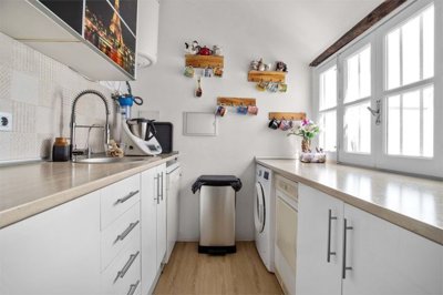 3982-729300-78d1f4f8b6655591b02d22fabb36a692d