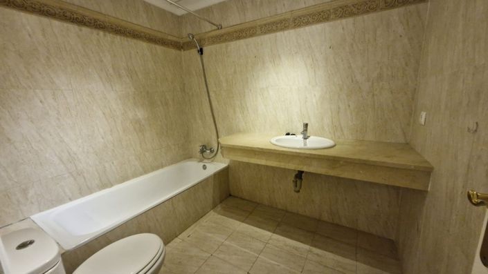 Image No.8-2 Bed Apartment for sale