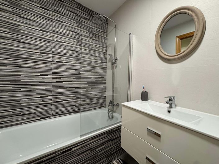 Image No.21-3 Bed Apartment for sale