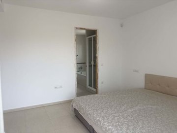 3982-726966-78d1f4f8b6655591b02d22fabb36a692d