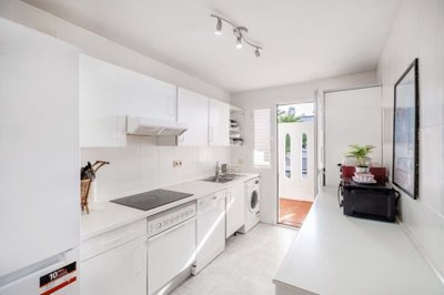 3982-726936-78d1f4f8b6655591b02d22fabb36a692d