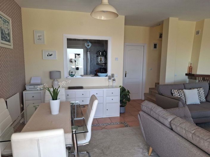 Image No.11-2 Bed Townhouse for sale