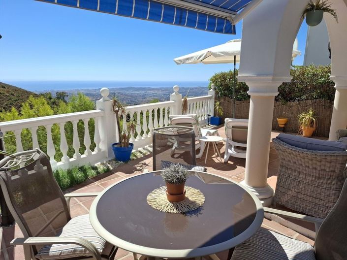 Image No.16-2 Bed Townhouse for sale