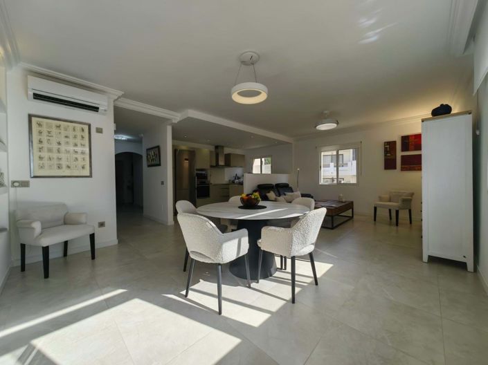 Image No.13-3 Bed Apartment for sale