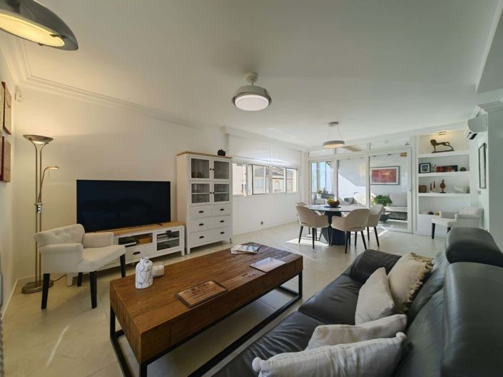 Image No.15-3 Bed Apartment for sale