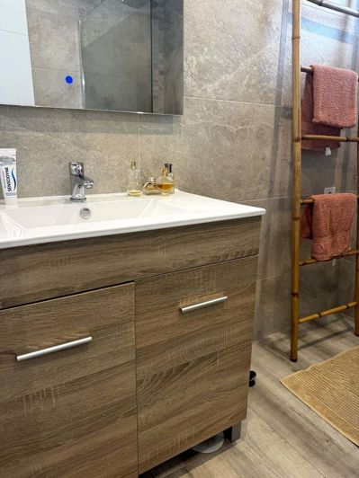 Image No.18-2 Bed Apartment for sale