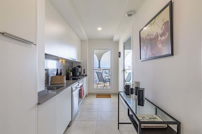 Image No.15-3 Bed Apartment for sale