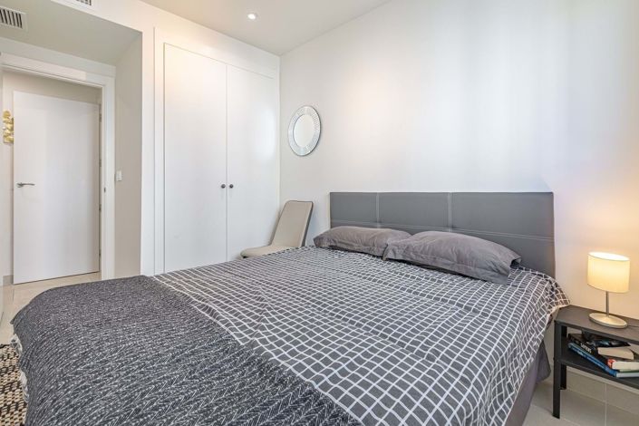 Image No.19-3 Bed Apartment for sale