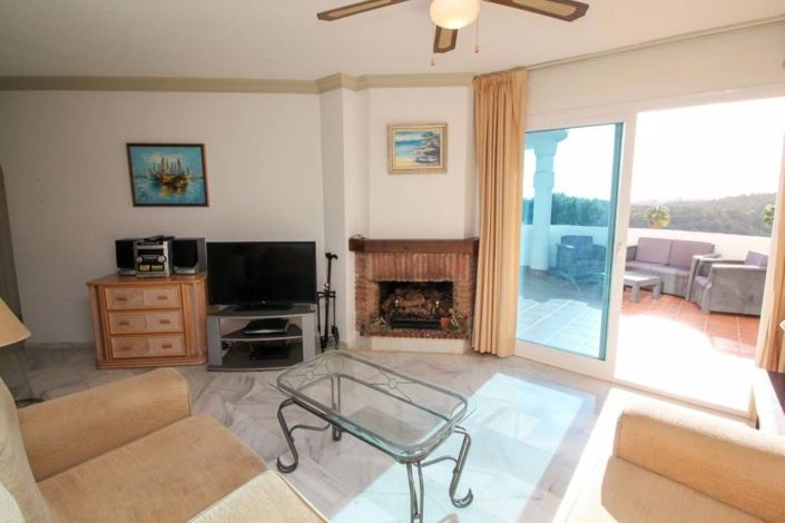 Image No.8-2 Bed Apartment for sale