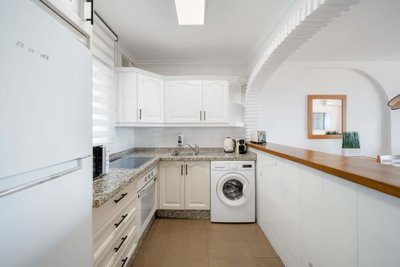 3982-730291-78d1f4f8b6655591b02d22fabb36a692d