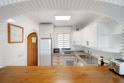 3982-730291-78d1f4f8b6655591b02d22fabb36a692d