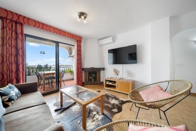 3982-730291-78d1f4f8b6655591b02d22fabb36a692d