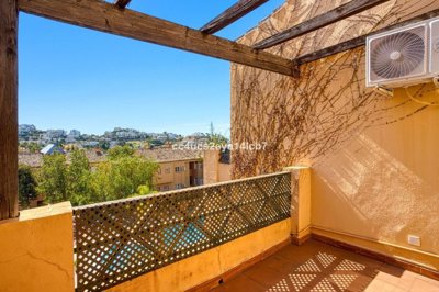 3982-711843-78d1f4f8b6655591b02d22fabb36a692d