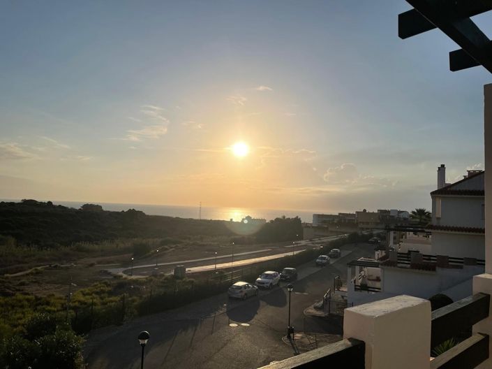 Image No.23-3 Bed Apartment for sale