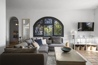 3982-734010-78d1f4f8b6655591b02d22fabb36a692d