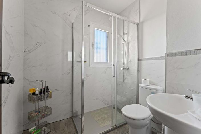 Image No.10-2 Bed Townhouse for sale