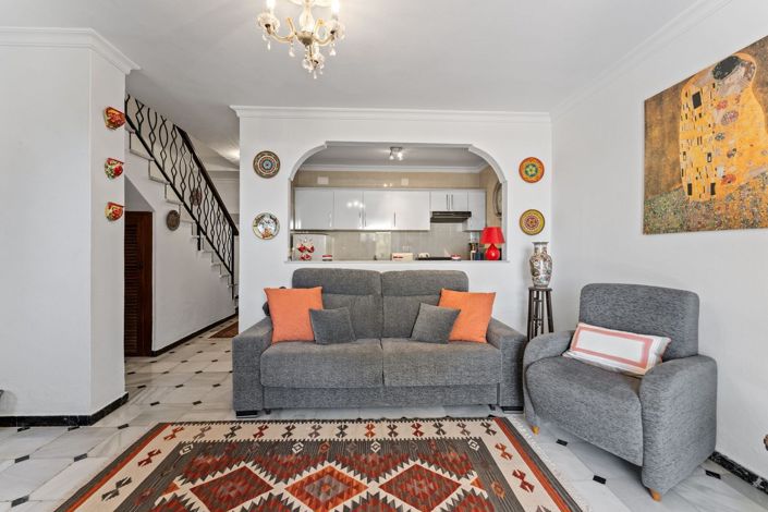 Image No.4-2 Bed Townhouse for sale