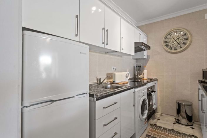 Image No.8-2 Bed Townhouse for sale