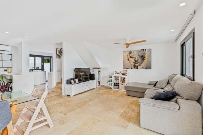 Image No.6-3 Bed Townhouse for sale