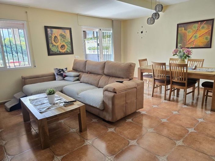 Image No.2-3 Bed Townhouse for sale