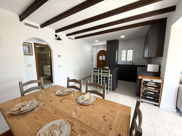 Image No.11-3 Bed Apartment for sale