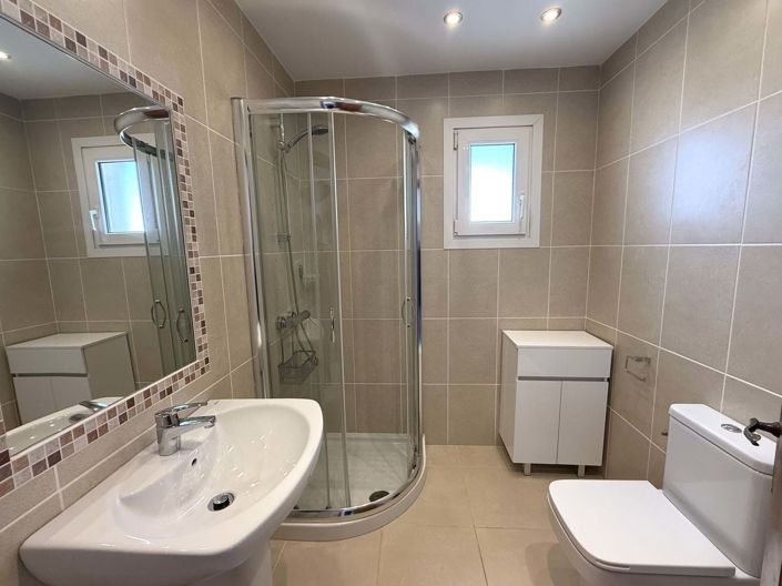 Image No.22-3 Bed Apartment for sale