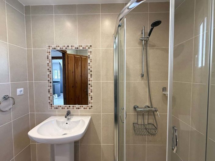 Image No.23-3 Bed Apartment for sale