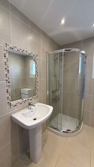 Image No.24-3 Bed Apartment for sale