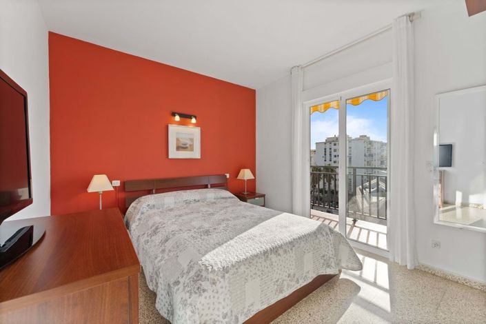 Image No.4-3 Bed Apartment for sale