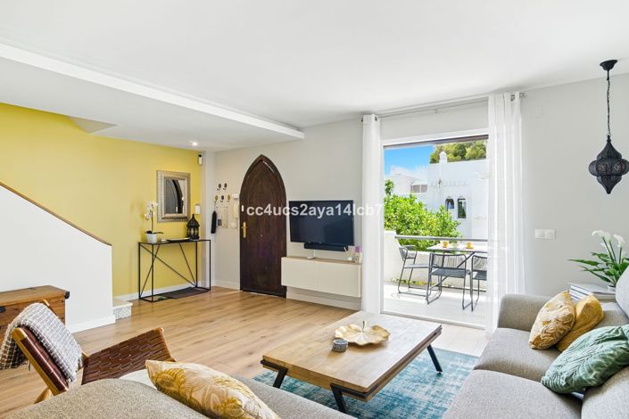 Image No.13-3 Bed Townhouse for sale