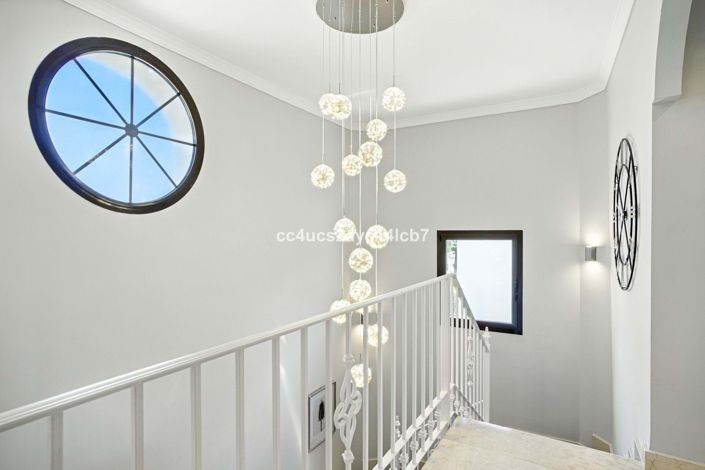 Image No.25-3 Bed Villa for sale