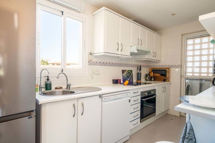 Image No.6-3 Bed Apartment for sale