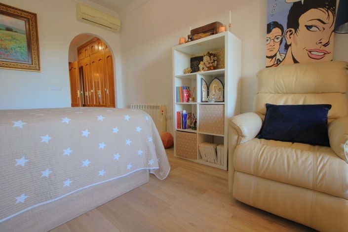 Image No.15-2 Bed Apartment for sale