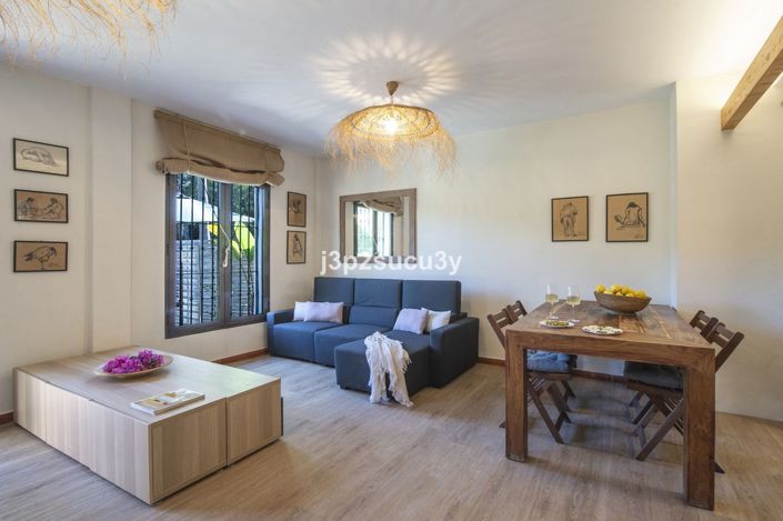 Image No.3-3 Bed Villa for sale