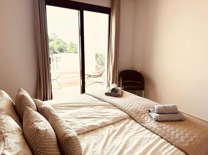 Image No.18-2 Bed Apartment for sale