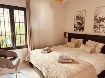 3982-734082-78d1f4f8b6655591b02d22fabb36a692d