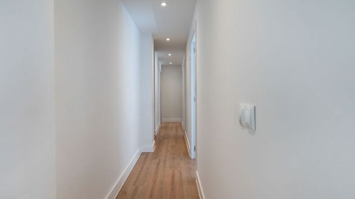 Image No.12-3 Bed Apartment for sale