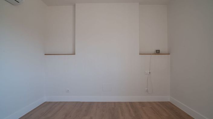 Image No.13-3 Bed Apartment for sale