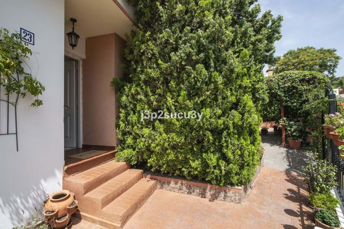 Image No.11-3 Bed Villa for sale