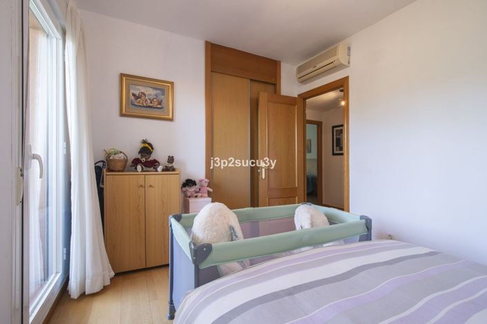 Image No.30-3 Bed Villa for sale