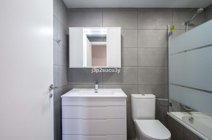 Image No.18-2 Bed Apartment for sale