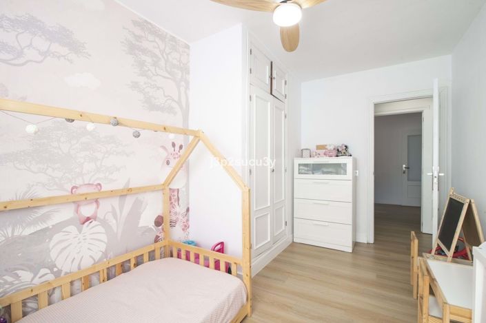 Image No.18-3 Bed Apartment for sale