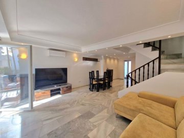 3982-718535-78d1f4f8b6655591b02d22fabb36a692d