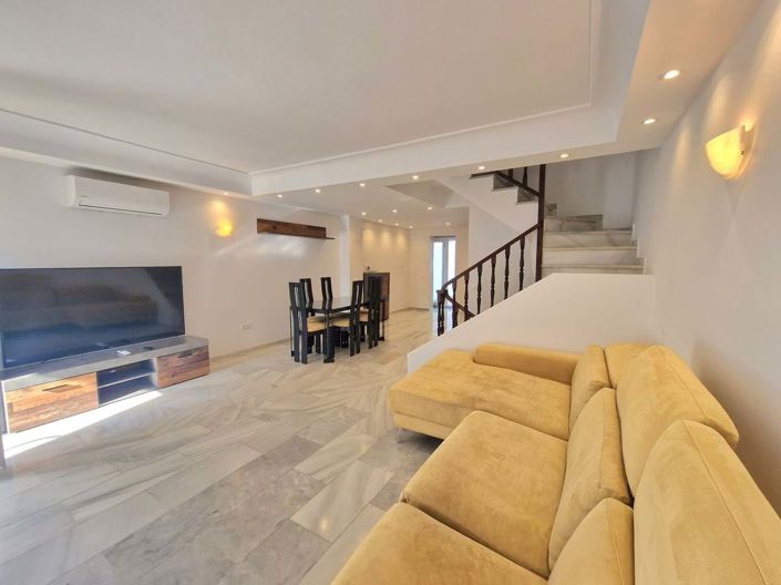 Image No.8-3 Bed Townhouse for sale