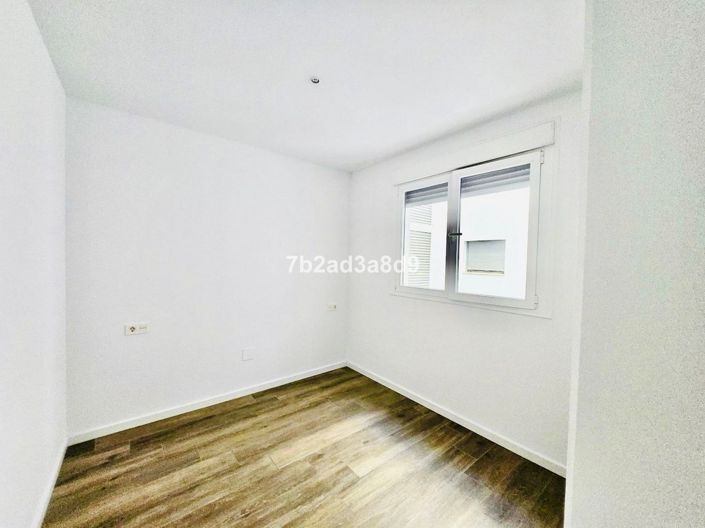 Image No.3-3 Bed Apartment for sale