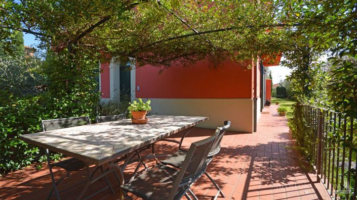 Image No.17-4 Bed Apartment for sale