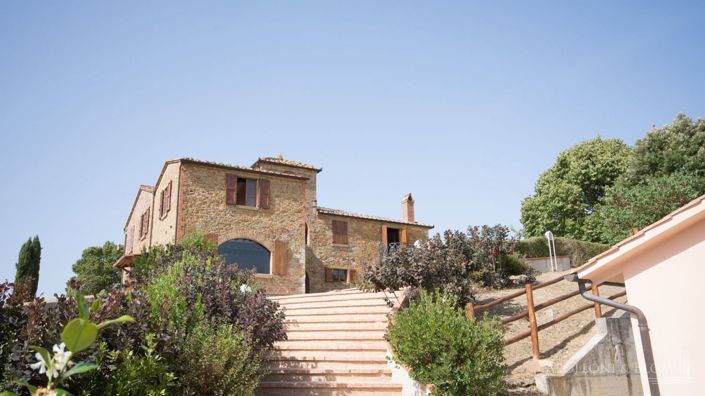 Image No.17-8 Bed Apartment for sale